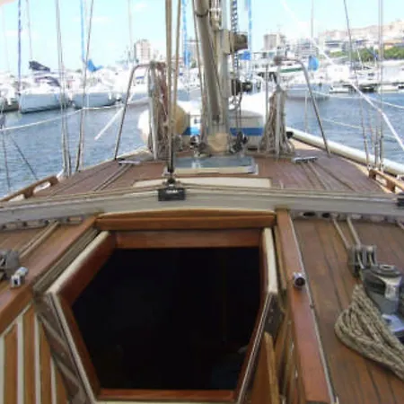 ספינת מלון Boat Breakfast Sardegna *