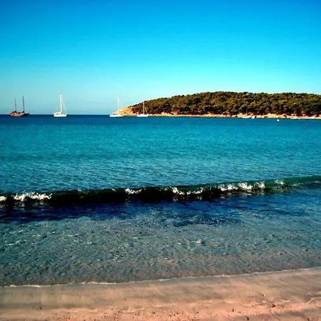 Boat Breakfast Sardegna קליארי
